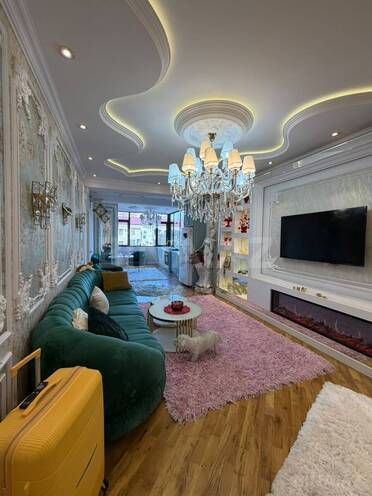 Продаётся 4-комн. новостройка 105 м², м. Кара Караев, photo 1 from 14