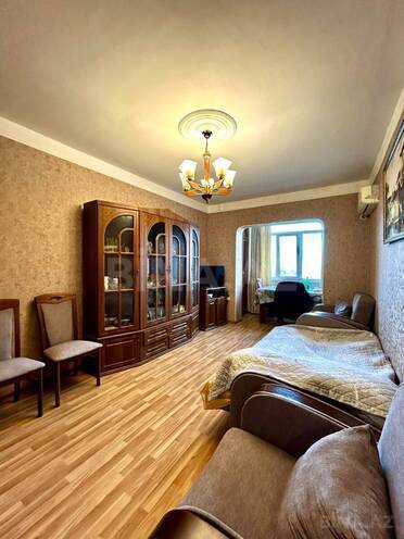 Satılır 2 otaqlı köhnə tikili 65 m², 8 Noyabr m., photo 3 from 22