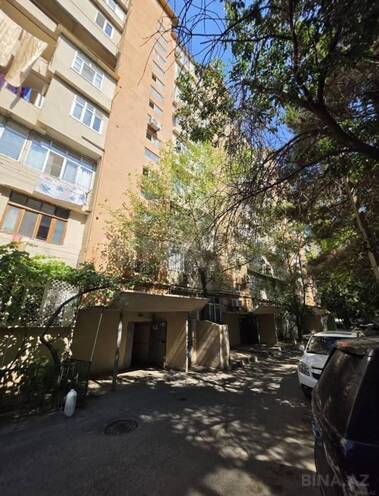 Продаётся 2-комн. вторичка 65 м², м. Гянджлик, photo 1 from 13