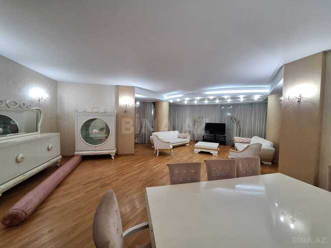 İcarəyə verilir 4 otaqlı yeni tikili 200 m², 28 May m., photo 16 from 25