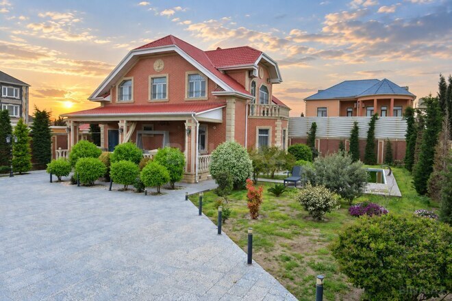 Продаётся 6-комн. дом/дача 350 м², пос. Шувеляны, photo 1 from 31