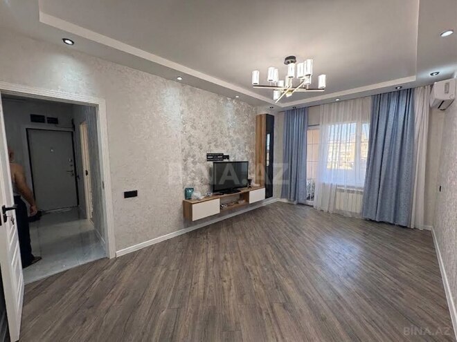 Продается 3-комн. вторичка 80 м², м. Ази Асланов, photo 6 from 17