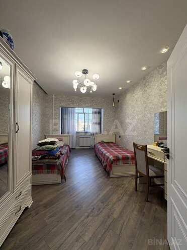 Продается 3-комн. вторичка 80 м², м. Ази Асланов, photo 11 from 17