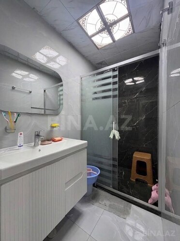 Продается 3-комн. вторичка 80 м², м. Ази Асланов, photo 16 from 17