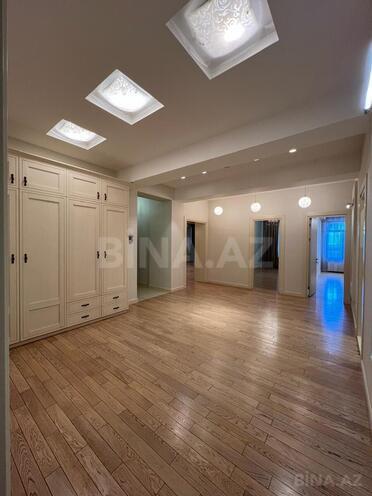 Satılır 4 otaqlı yeni tikili 200 m², İnşaatçılar m., photo 14 from 21