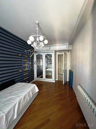 İcarəyə verilir 4 otaqlı yeni tikili 200 m², 28 May m., photo 7 from 20