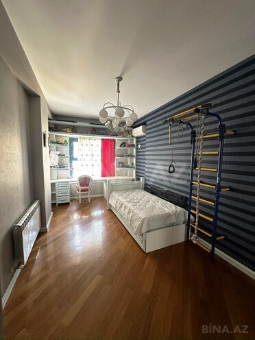 İcarəyə verilir 4 otaqlı yeni tikili 200 m², 28 May m., photo 8 from 20