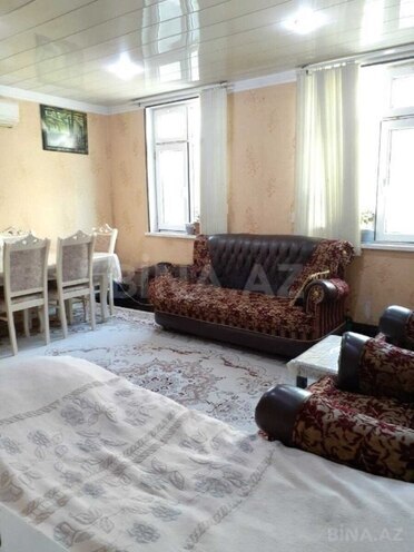 Satılır 2 otaqlı köhnə tikili 52 m², Yeni Günəşli q., photo 1 from 9