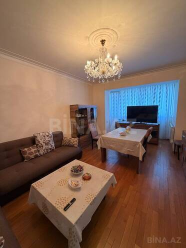 Продаётся 4-комн. вторичка 120 м², м. Элмляр Академиясы, photo 1 from 9