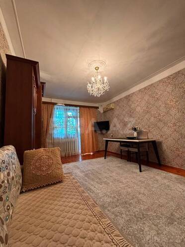 Satılır 2 otaqlı köhnə tikili 70 m², Badamdar q., photo 4 from 14