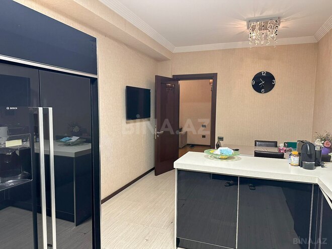 Satılır 4 otaqlı yeni tikili 195 m², 28 May m., photo 14 from 16