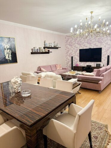 Satılır 4 otaqlı yeni tikili 195 m², 28 May m., photo 3 from 16