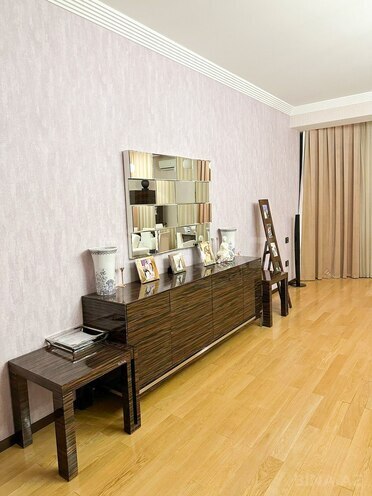 Satılır 4 otaqlı yeni tikili 195 m², 28 May m., photo 10 from 16