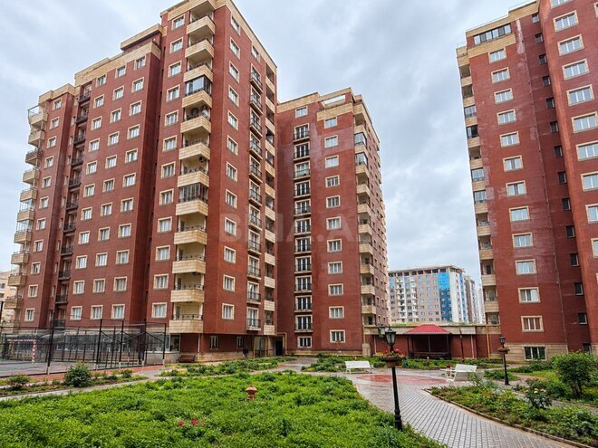 Продаётся 3-комн. новостройка 95 м², Насиминский  р., photo 1 from 9