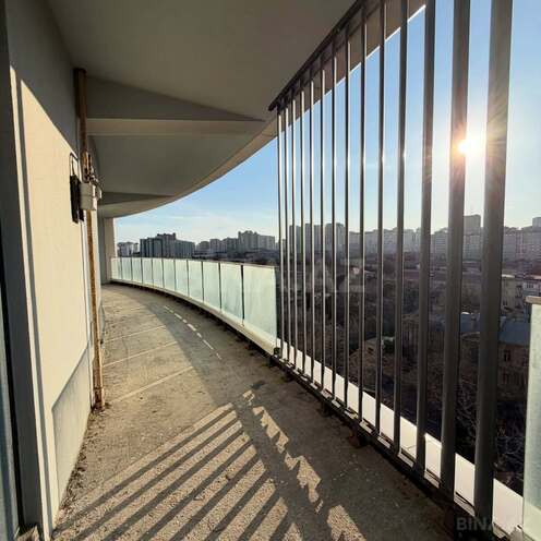 Продаётся 4-комн. новостройка 203 м², м. Низами, photo 27 from 31