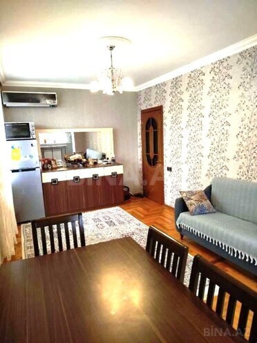 Satılır 2 otaqlı köhnə tikili 40 m², Bakıxanov q., photo 3 from 18
