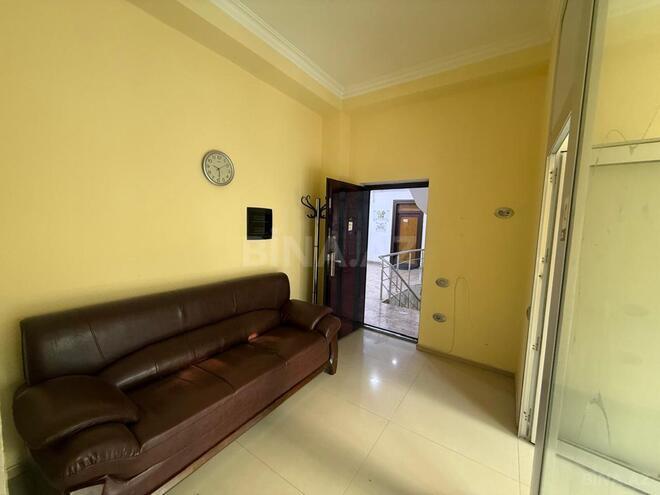 Продаётся 2-комн. офис 42 м², м. Низами, photo 9 from 16