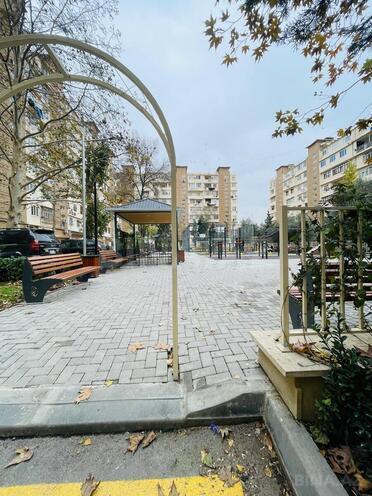 Продаётся 2-комн. вторичка 45 м², м. Иншаатчылар, photo 9 from 15