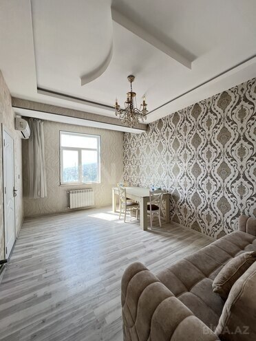 Продаётся 3-комн. вторичка 77 м², photo 1 from 14