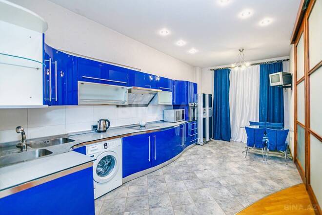 İcarəyə verilir 3 otaqlı yeni tikili 180 m², 28 May m., photo 6 from 17