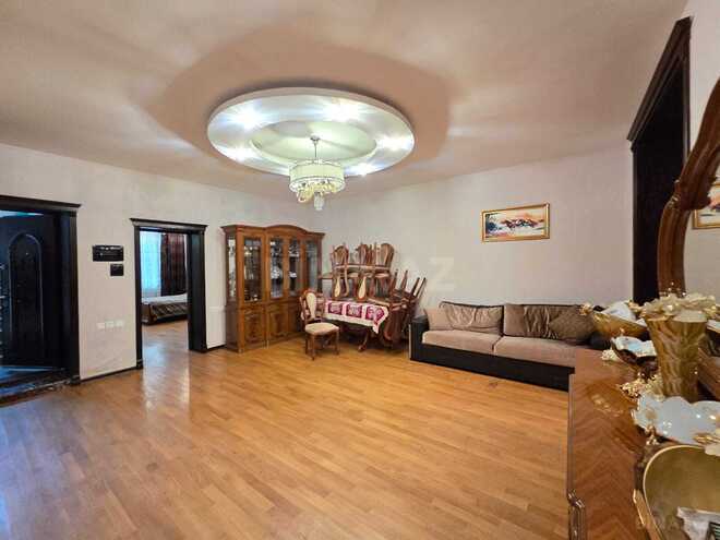 Продается 3-комн. вторичка 90 м², Ясамальский р., photo 3 from 10