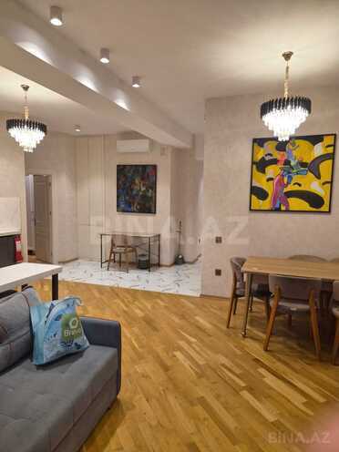 İcarəyə verilir 3 otaqlı yeni tikili 110 m², 28 May m., photo 1 from 10