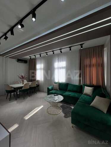 Сдаётся 3-комн. новостройка 125 м², м. Низами, photo 3 from 11