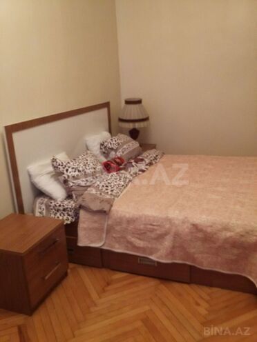 İcarəyə verilir 3 otaqlı köhnə tikili 90 m², Sahil m., photo 8 from 14