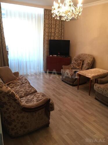 Satılır 2 otaqlı köhnə tikili 54 m², Elmlər Akademiyası m., photo 1 from 26