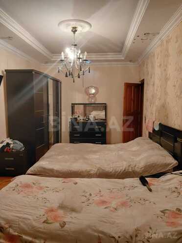 Satılır 4 otaqlı köhnə tikili 130 m², Azadlıq Prospekti m., photo 3 from 12