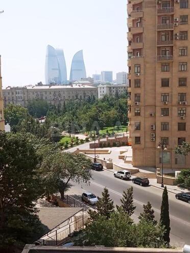 İcarəyə verilir 4 otaqlı yeni tikili 100 m², İçəri Şəhər m., photo 12 from 13