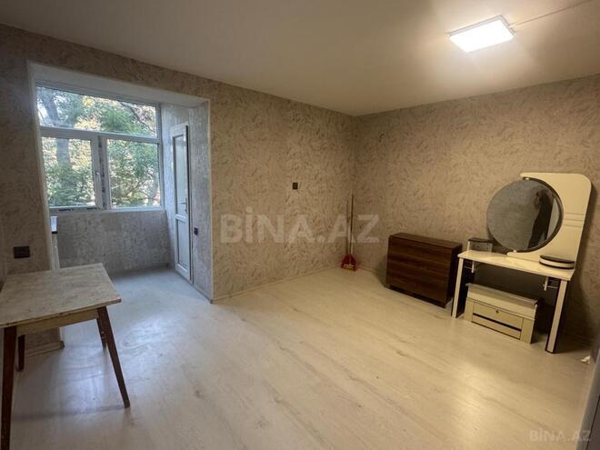 Продаётся 2-комн. вторичка 30 м², м. Кара Караев, photo 5 from 16