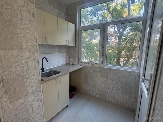 Продаётся 2-комн. вторичка 30 м², м. Кара Караев, photo 11 from 16