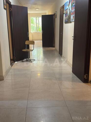 Продаётся 2-комн. вторичка 30 м², м. Кара Караев, photo 3 from 16