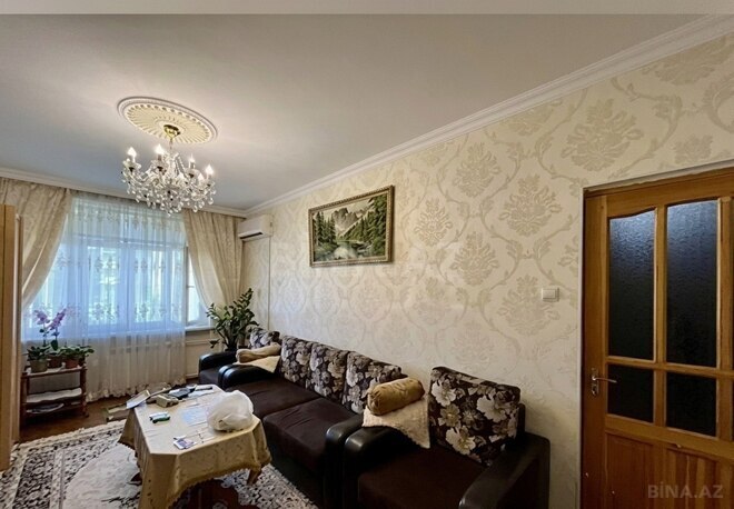Satılır 3 otaqlı köhnə tikili 85 m², 8 Noyabr m., photo 1 from 10