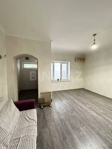 Продается 1-комн. вторичка 42 м², Насиминский  р., photo 8 from 15