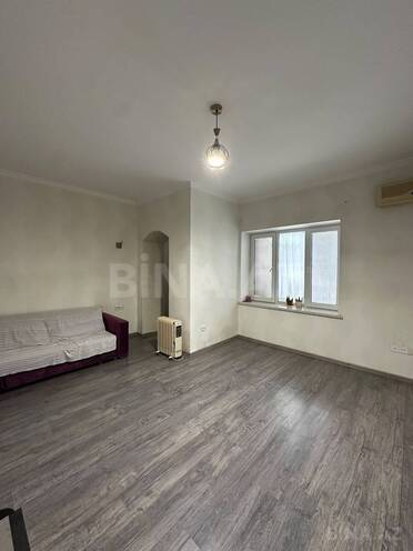 Продается 1-комн. вторичка 42 м², Насиминский  р., photo 4 from 15
