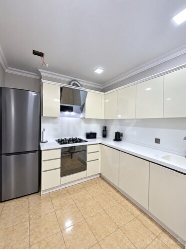 Продается 2-комн. вторичка 70 м², м. Ичеришехер, photo 5 from 13
