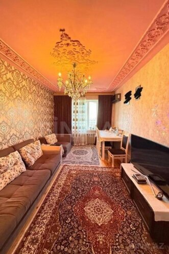 Satılır 3 otaqlı köhnə tikili 90 m², Əhmədli m., photo 1 from 8