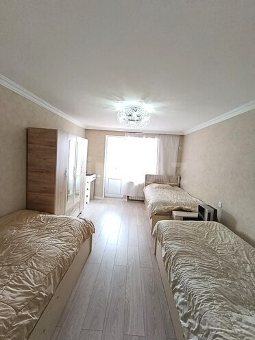 Продаётся 3-комн. вторичка 70 м², м. Нариман Нариманов, photo 5 from 11
