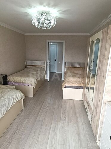 Продаётся 3-комн. вторичка 70 м², м. Нариман Нариманов, photo 6 from 11