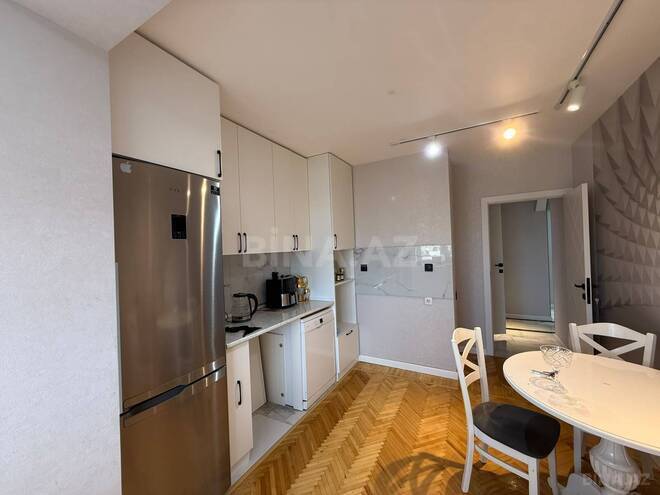 Satılır 3 otaqlı köhnə tikili 80 m², İnşaatçılar m., photo 11 from 32