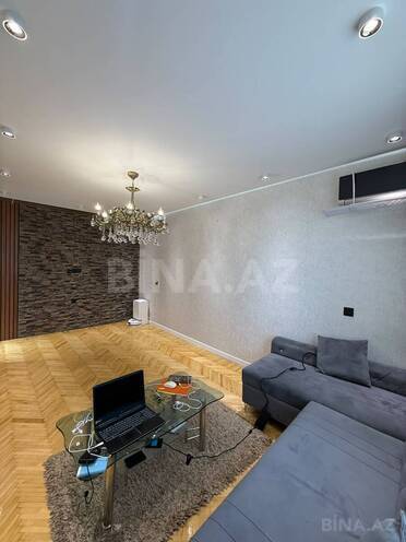 Satılır 3 otaqlı köhnə tikili 80 m², İnşaatçılar m., photo 4 from 32