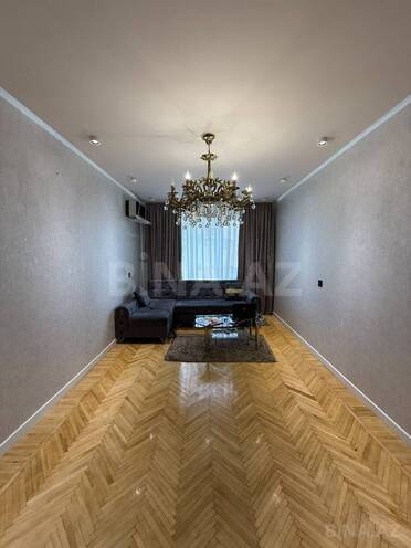 Satılır 3 otaqlı köhnə tikili 80 m², İnşaatçılar m., photo 3 from 32