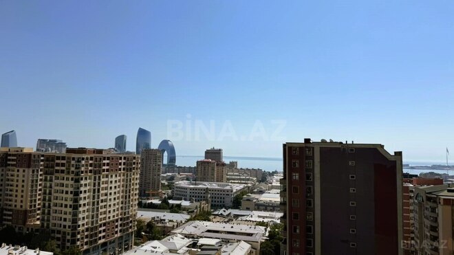Satılır 3 otaqlı yeni tikili 176.5 m², 28 May m., photo 1 from 9