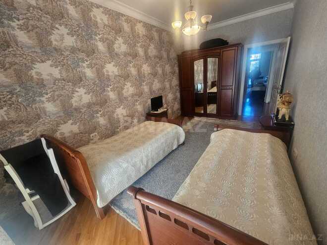 Сдается 3-комн. новостройка 120 м², м. Иншаатчылар, photo 9 from 13