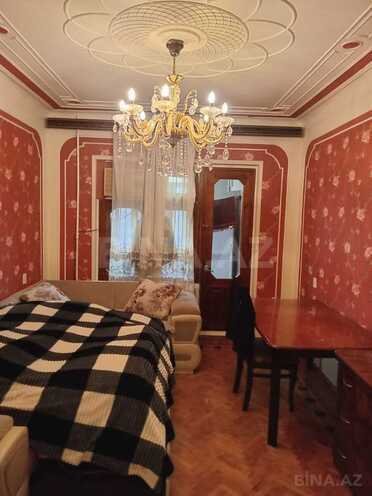 Satılır 5 otaqlı köhnə tikili 120 m², Xalqlar Dostluğu m., photo 1 from 32