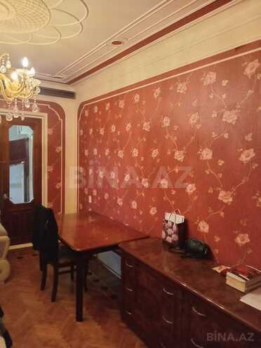 Satılır 5 otaqlı köhnə tikili 120 m², Xalqlar Dostluğu m., photo 3 from 32