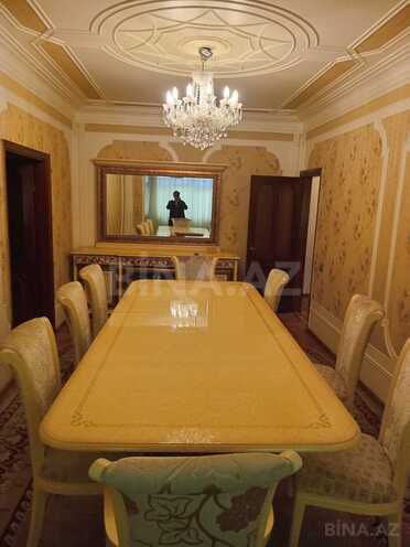 Satılır 5 otaqlı köhnə tikili 120 m², Xalqlar Dostluğu m., photo 8 from 32