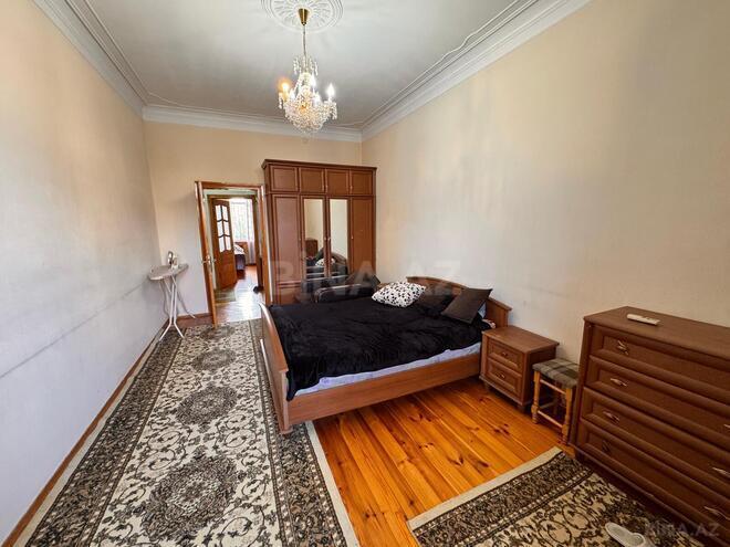 Satılır 3 otaqlı köhnə tikili 70 m², Qara Qarayev m., photo 10 from 17